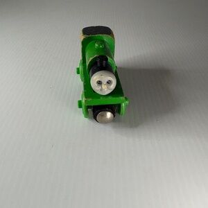 Percy Thomas & Friends Wooden Round Magnet Train 2000 Britt Allcroft Vintage